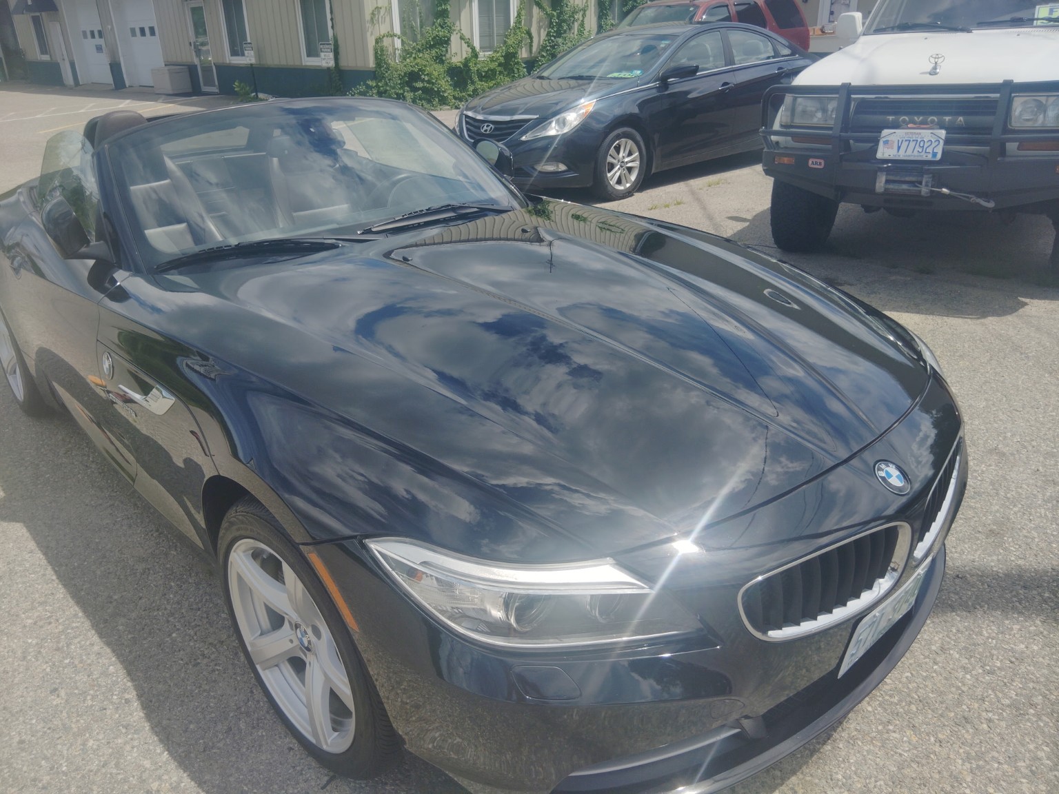 BMW Z4 Roadster detailed exterior